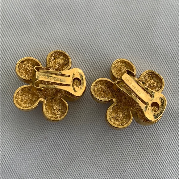 Alfred Sung Clip Vintage Earrings - Picture 3 of 5